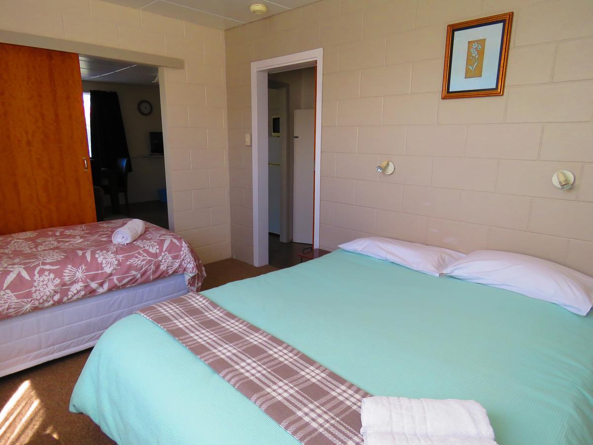 Opunake Motel And Backpackers Lodge Luaran gambar